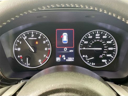 Used 2025 Subaru Outback Premium AWD/4WD image 19