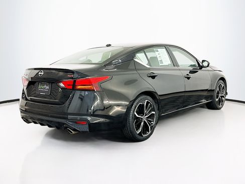 Used 2024 Nissan Altima 2.5 SR image 9