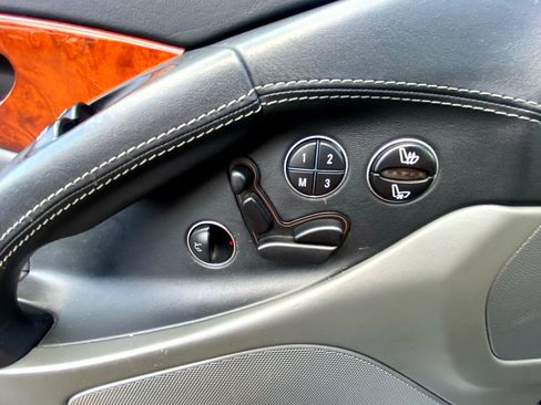 Used 2005 Mercedes-Benz SL 65 AMG 2dr Roadster 6.0L AMG image 31