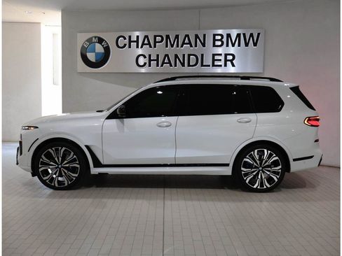 Used 2025 BMW X7 M60i w/ Executive Package AWD/4WD image 3