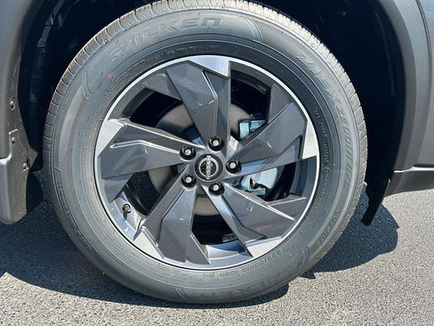 New 2026 Nissan Rogue SV image 8