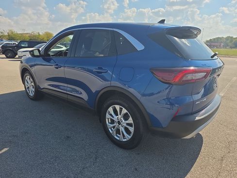 Used 2023 Ford Escape Active image 5