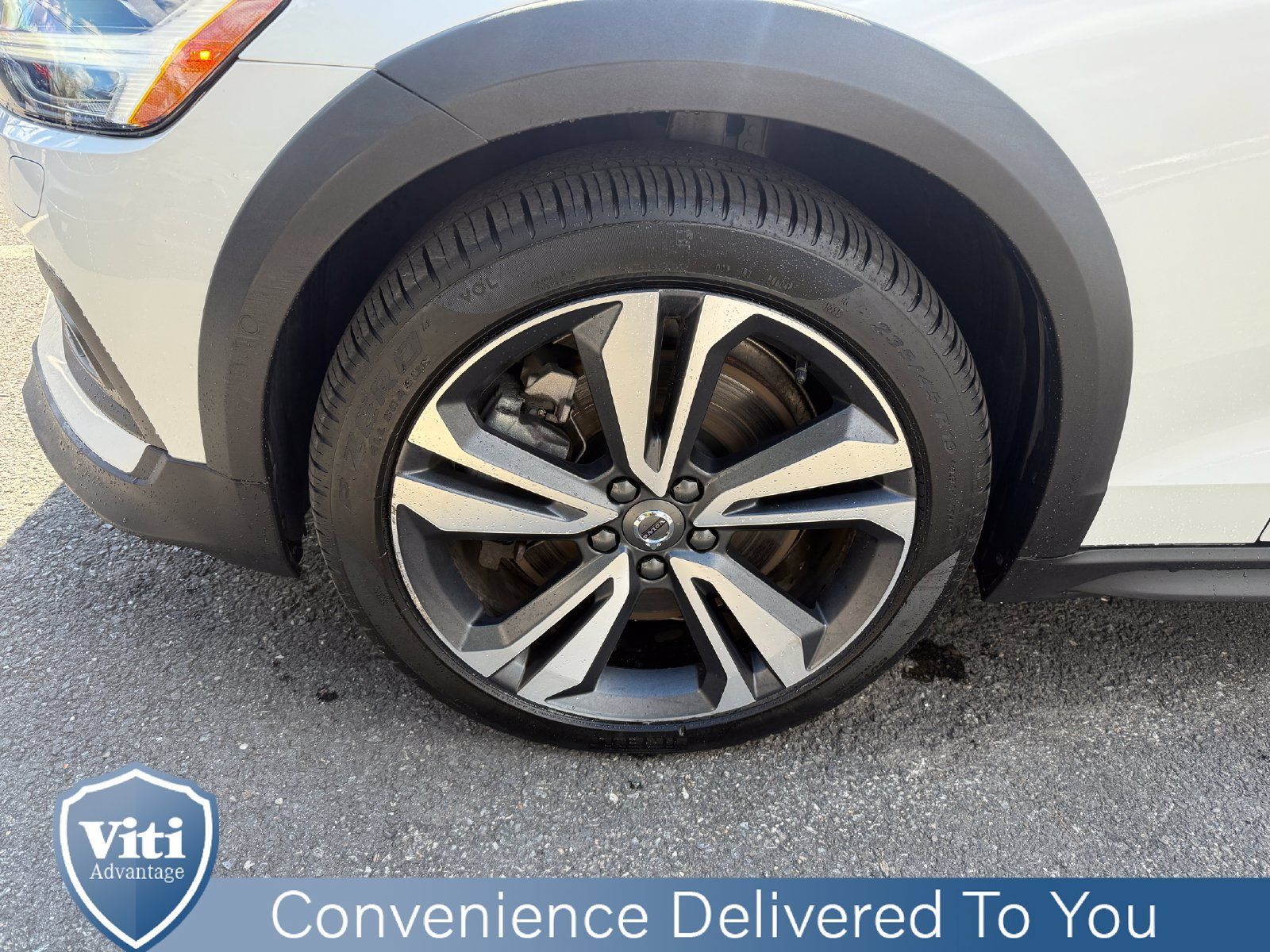 Certified 2025 Volvo V60 B5 Cross Country Plus AWD/4WD image 12