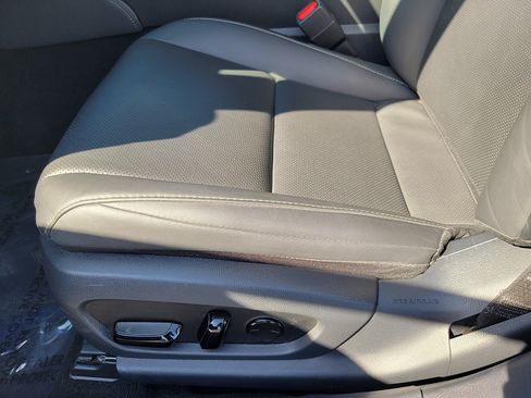 Used 2024 Lexus ES 350 w/ Premium Package FWD image 19