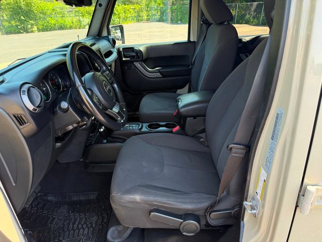 Used 2018 Jeep Wrangler Unlimited Sport AWD/4WD image 5