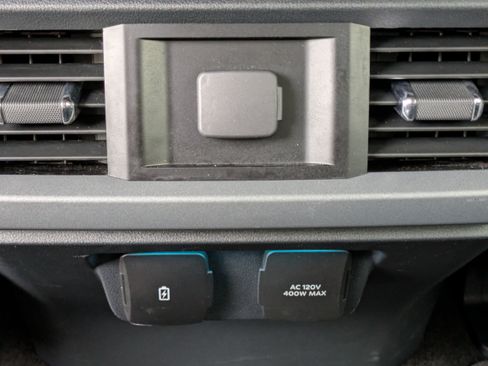 Used 2022 Ford F150 Lariat image 15