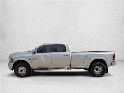 Used 2018 RAM 3500 Laramie Longhorn image 9