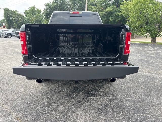 Used 2025 RAM 1500 Laramie AWD/4WD image 6