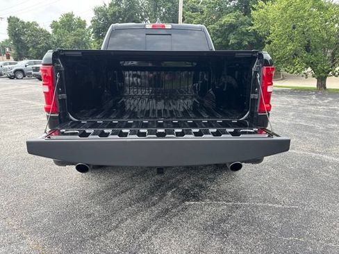 Used 2025 RAM 1500 Laramie AWD/4WD image 6