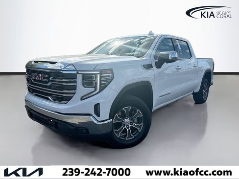 Used 2026 GMC Sierra 1500 SLT image 1