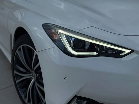 Used 2019 INFINITI Q60 3.0t Luxe w/ Essential Package AWD/4WD image 16