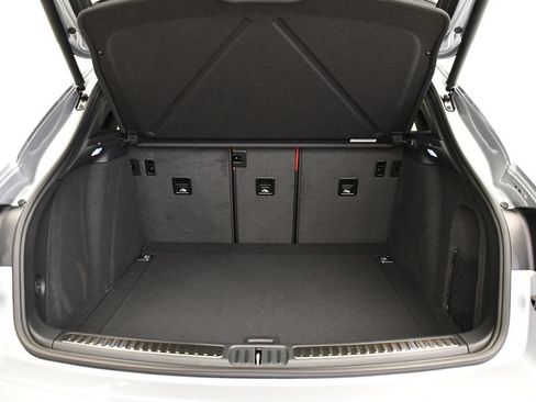 Certified 2026 Porsche Macan AWD/4WD image 56