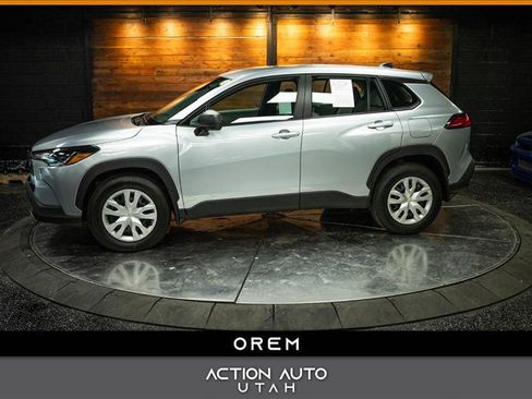 Used 2025 Toyota Corolla Cross L FWD image 1
