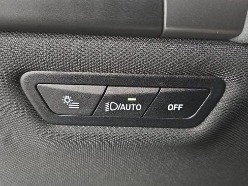 Used 2026 BMW iX xDrive60 w/ M Sport Package AWD/4WD image 21