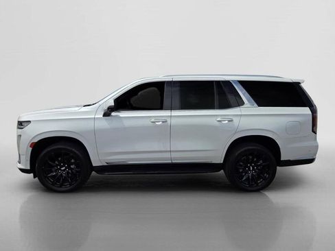 Used 2022 Cadillac Escalade Premium Luxury AWD/4WD image 2