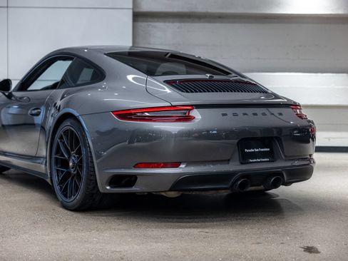 Used 2018 Porsche 911 Carrera GTS RWD image 25