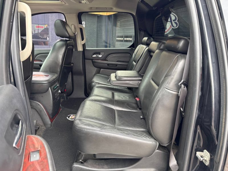 Used 2007 Cadillac Escalade EXT w/ Information Package AWD/4WD image 11