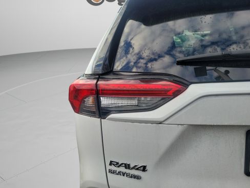 Used 2022 Toyota RAV4 XLE image 14