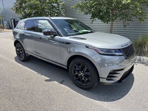 Certified 2026 Land Rover Range Rover Velar Dynamic SE AWD/4WD image 4