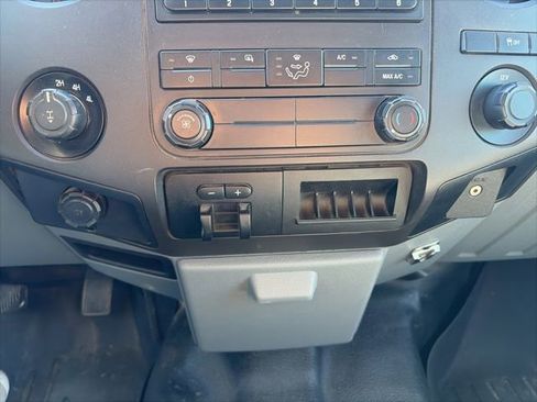 Used 2016 Ford F250 XL w/ Power Equipment Group image 23