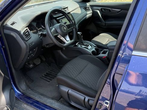 Used 2020 Nissan Rogue S AWD/4WD image 3