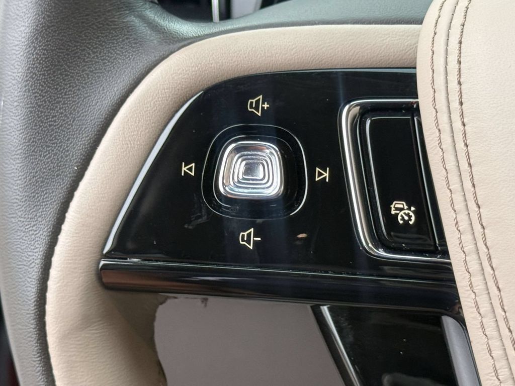 Certified 2024 Lincoln Aviator Reserve w/ Equipment Group 201A AWD/4WD image 20