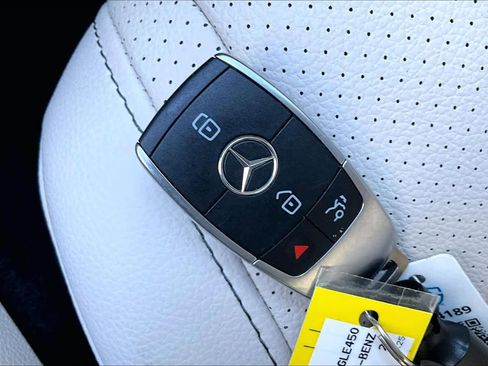 Used 2022 Mercedes-Benz GLE 450 4MATIC image 14