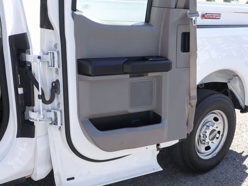 Used 2018 Ford F250 XL w/ Power Equipment Group image 24