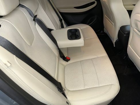 Certified 2023 Buick Encore GX Essence w/ Experience Buick Package image 30