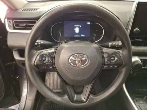 Used 2024 Toyota RAV4 LE image 17