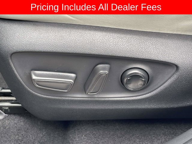 Used 2023 Toyota RAV4 XLE Premium AWD/4WD image 17