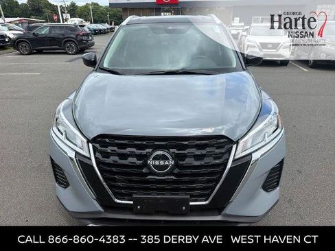 Certified 2023 Nissan Kicks SV FWD image 2