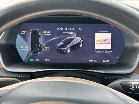 Used 2020 Tesla Model X Long Range image 21