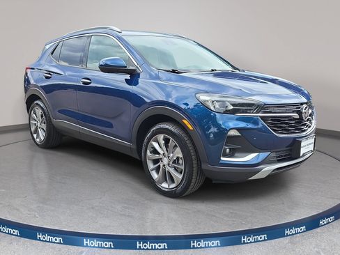 Used 2020 Buick Encore GX Essence w/ Experience Buick Package AWD/4WD image 4
