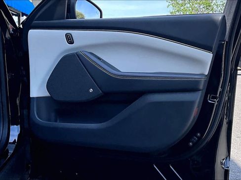 Used 2024 Ford Mustang Mach-E Premium image 22