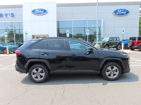 Used 2024 Toyota RAV4 XLE w/ Weather Package AWD/4WD image 4