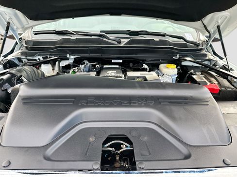 Used 2024 RAM 2500 Laramie image 34