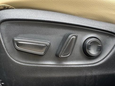 Used 2023 Toyota RAV4 XLE image 27