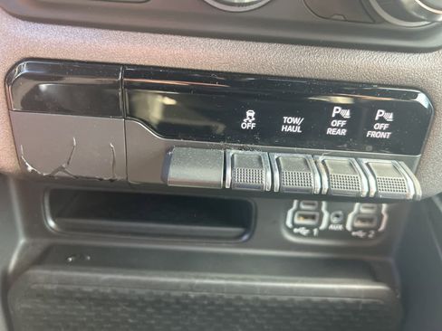 Used 2023 RAM 1500 Big Horn image 49