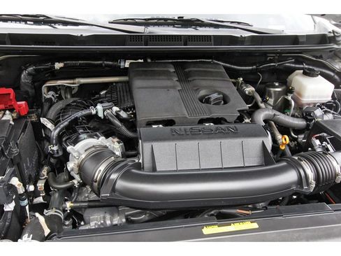 Used 2025 Nissan Frontier SV RWD image 34