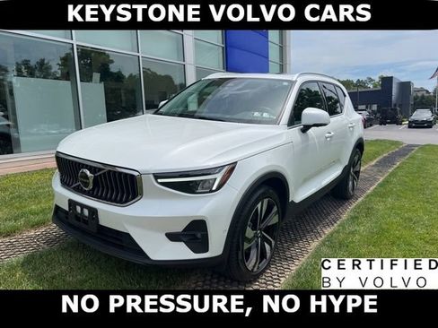 Certified 2023 Volvo XC40 B5 Ultimate w/ Protection Package Premier AWD/4WD image 1