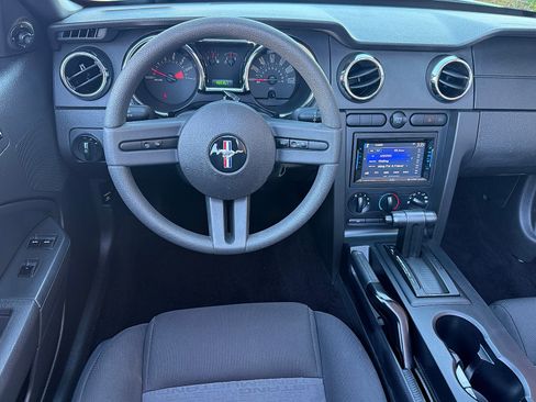 Used 2006 Ford Mustang V6 image 15