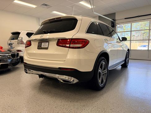 Used 2019 Mercedes-Benz GLC 300 image 10