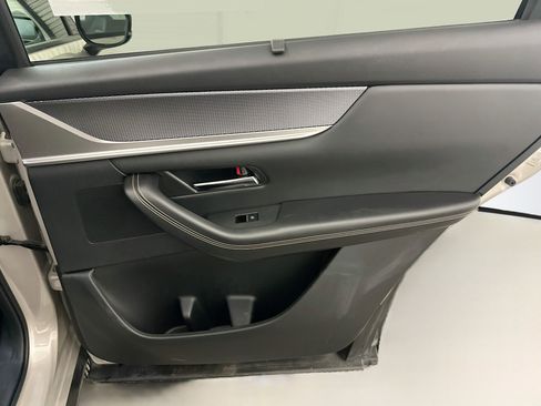 Used 2025 MAZDA CX-90 Plug-In Hybrid w/ Preferred AWD/4WD image 34