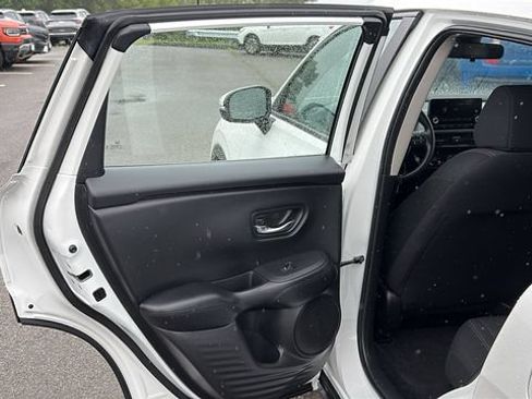 Used 2025 Honda HR-V LX image 21