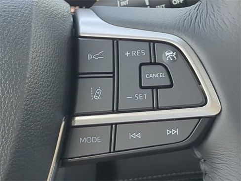 New 2026 Toyota Sienna XLE image 26