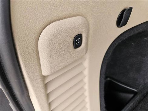 Used 2018 Jeep Grand Cherokee Limited RWD image 6