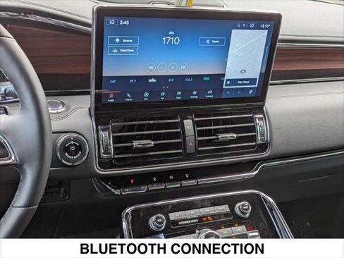 New 2023 Lincoln Navigator Reserve image 8