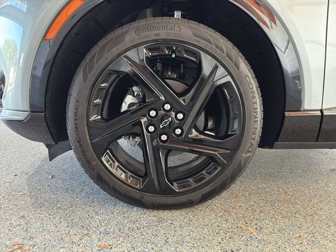 New 2026 Chevrolet Equinox EV RS image 26