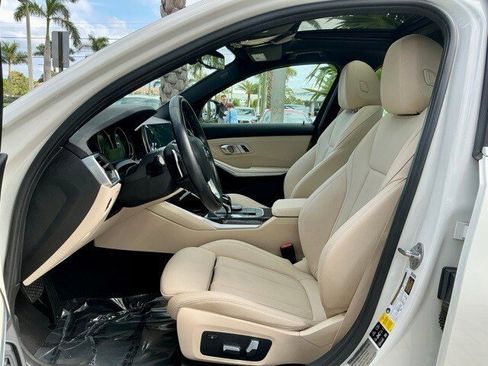 Used 2020 BMW 330i xDrive Sedan w/ Driving Assistance Package image 9